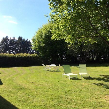 Les Landes Hotel Saint-Pardoux-Corbier Luaran gambar