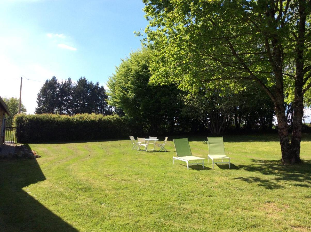 Les Landes Hotel Saint-Pardoux-Corbier Luaran gambar